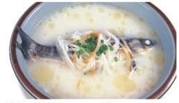 银丝鲫鱼汤-白天鹅家宴·东北菜