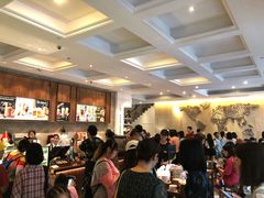 大堂-星巴克臻选(广州沙面店)