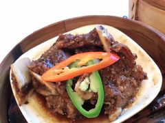 黑椒牛仔骨-名苑皇宫酒家(来魅力壁画村店)