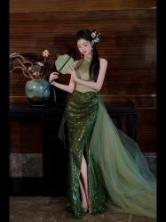 -衣贝姿婚纱礼服馆