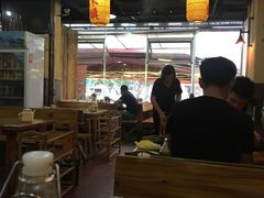 大堂-东镇老火锅(长春路首店)