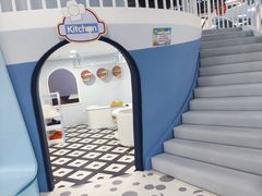 -蓝鲸奇亲子游泳俱乐部