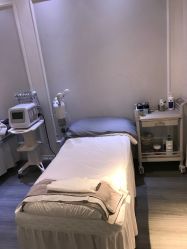 -F.N冻龄皮肤管理中心