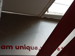 -UNI UNI(环亚凯瑟琳店)