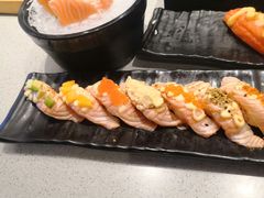 火焰烧七味三文鱼寿司-万岁寿司(万国店)