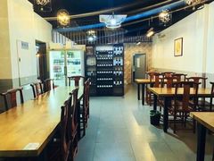 大堂-老谭虾王蟹皇·龙虾·烧烤(蝴蝶湾店)