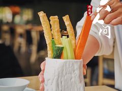 -穹六人间 people 6(岳阳路店)