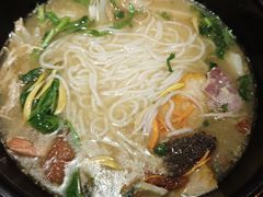-银米·云南传统过桥米线(双廊黑金冠店)