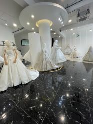 -禕·愫白婚纱商店