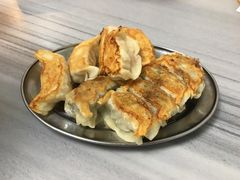 鲜肉韭菜煎饺-芬芳甜品(同福路店)