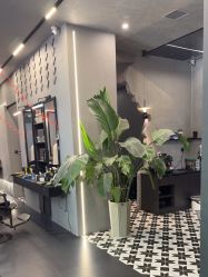 -老肖男士理发店