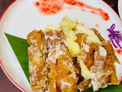 菠萝油条虾-觅山云南菜(泊富ICITY店)