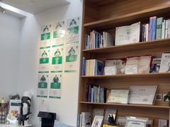 -APT运动康复中心(徐汇万科店)