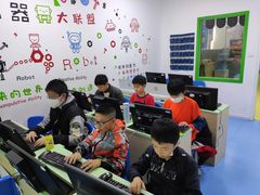 -童程童美·信息学竞赛·乐高机器人编程(长宁来福士校区)