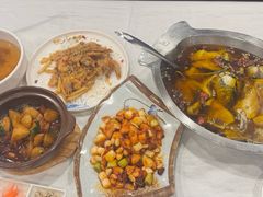 -鑫巴蜀小镇 · 水煮鱼专研店(玉桥店)