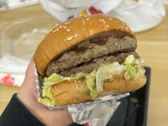 -The Habit Burger Grill 哈比特汉堡(复兴soho店)