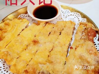 很久没吃面了，看到裕兴记突然好想吃。店里环境挺温馨的