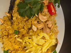 -大头虾越式风味餐厅(光明广场店)