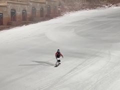 -采薇庄园四季滑雪场