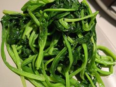 清炒季节时令蔬菜-麻六记(新天地店)