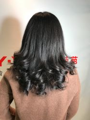 -苑苑发型设计