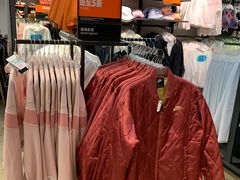 -NIKE上海青浦优选体验店