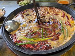 -黄潇洒老火锅(九眼桥宏济巷店)