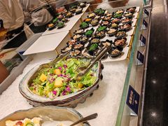 -钱小奴海鲜自助黑金店(杭州滨江龙湖店)