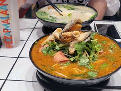 招牌炸酱小锅米线-肥汁米蘭香港米线(长宁来福士店)