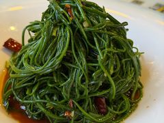 -乡村馕坑肉·烧烤·新疆菜·本地人更爱吃(阿勒泰首店)