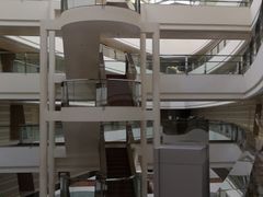 -上海滴水湖皇冠假日酒店