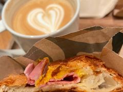 -星巴克(广州淘金路店)