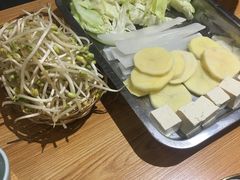 -超越炭火牛蛙火锅鸡(河东店)