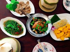 -Dang restaurant (patong phuket)