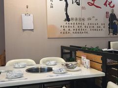 大堂-三头牛·潮汕牛肉生蚝火锅 (夏湾店)