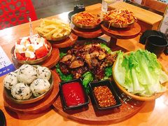 -肥肥虾庄·金牌油焖大虾(杨园滨江时代walk店)