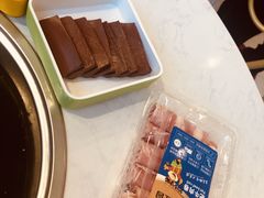 宜宾小香肠-蛙两只美蛙鱼头火锅(恒茂店)