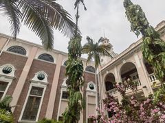 -香港大学