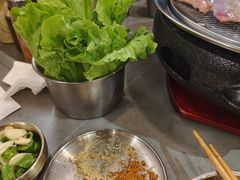 -围炉肉舍丹东海鲜烤肉·烤活鳗(步行街店)