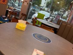 -官塘陈记鱼生·潮汕砂锅粥·牛肉火锅(潮枫路总店)