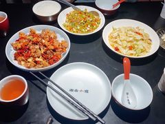 -湘西小馆(滨河路店)