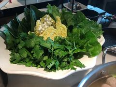 -左庭右院鲜牛肉火锅(浦江欢乐颂店)