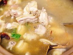 -威邵鸡煲(西华路总店)