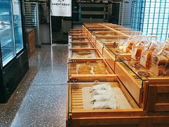 面包甜点陈列柜-原麦世家(府琛大厦店)