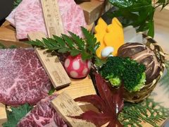 -山川小町·极番烧肉(新地假日广场店)