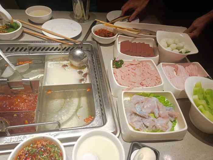 海底捞火锅(盈信城市广场店)-"小武同学特别热情,听到是北方人,特意