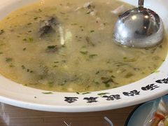 -严记小天府酸菜鱼(西四路店)