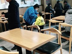 大堂-三好食堂(煎饺·馄饨·肉饼米线·盛世广场店)