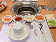 -草家酱蟹炭火烤肉店(珲春南路一店)
