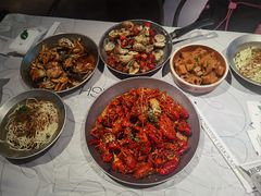 -巴厘龙虾·榜首油焖大虾(音乐学院·沿江酒馆店)